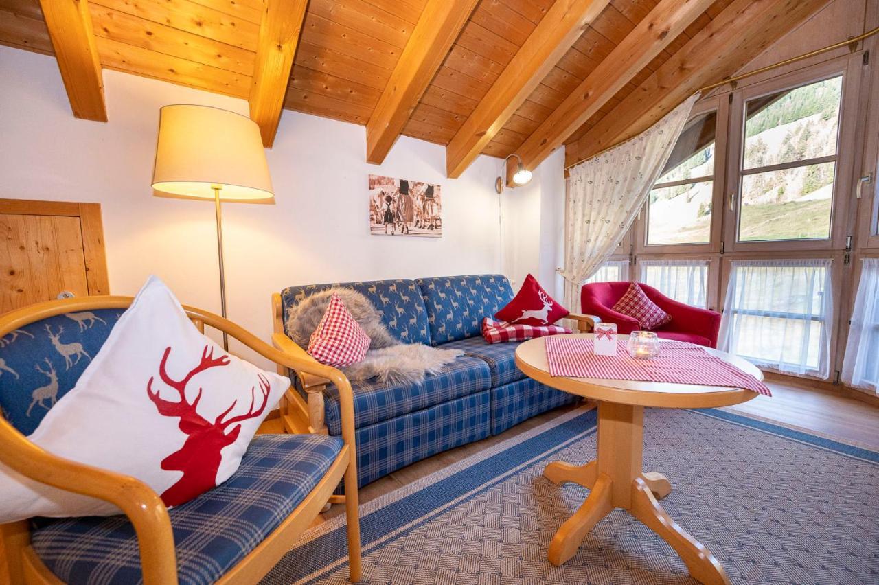 Gemütliche Bergwiese, 2-raum, Separates Schlafzimmer, Schönen Balkon Oder Terrasse, Komfort Ausstattung, Ruhige Lage, Kostenfrei Wlan, Sauna Im Landhaus, Brötchenservice, Parkplatz Kostenfrei, Hunde Auf Anfrage, Tankstelle Für E-autos *