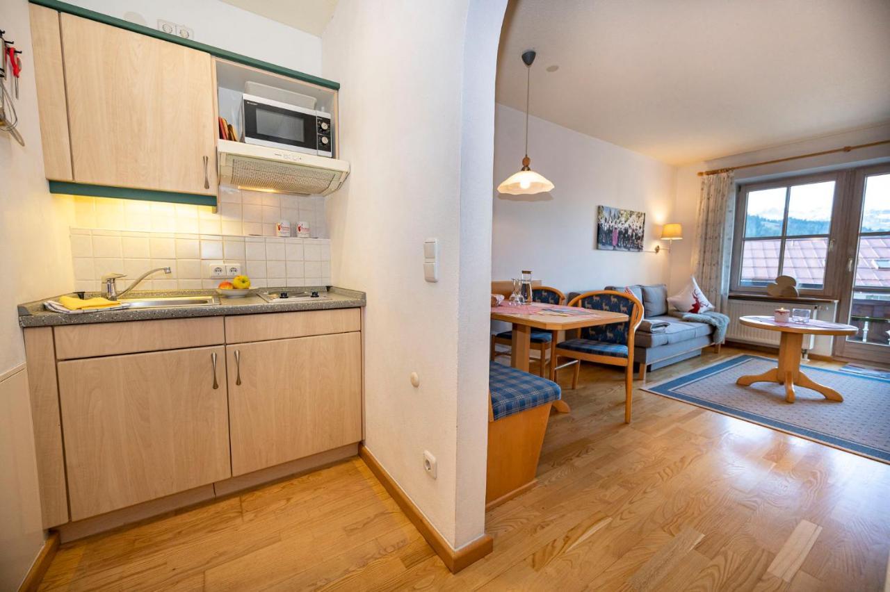 Gemütliche Bergwiese, 2-raum, Separates Schlafzimmer, Schönen Balkon Oder Terrasse, Komfort Ausstattung, Ruhige Lage, Kostenfrei Wlan, Sauna Im Landhaus, Brötchenservice, Parkplatz Kostenfrei, Hunde Auf Anfrage, Tankstelle Für E-autos