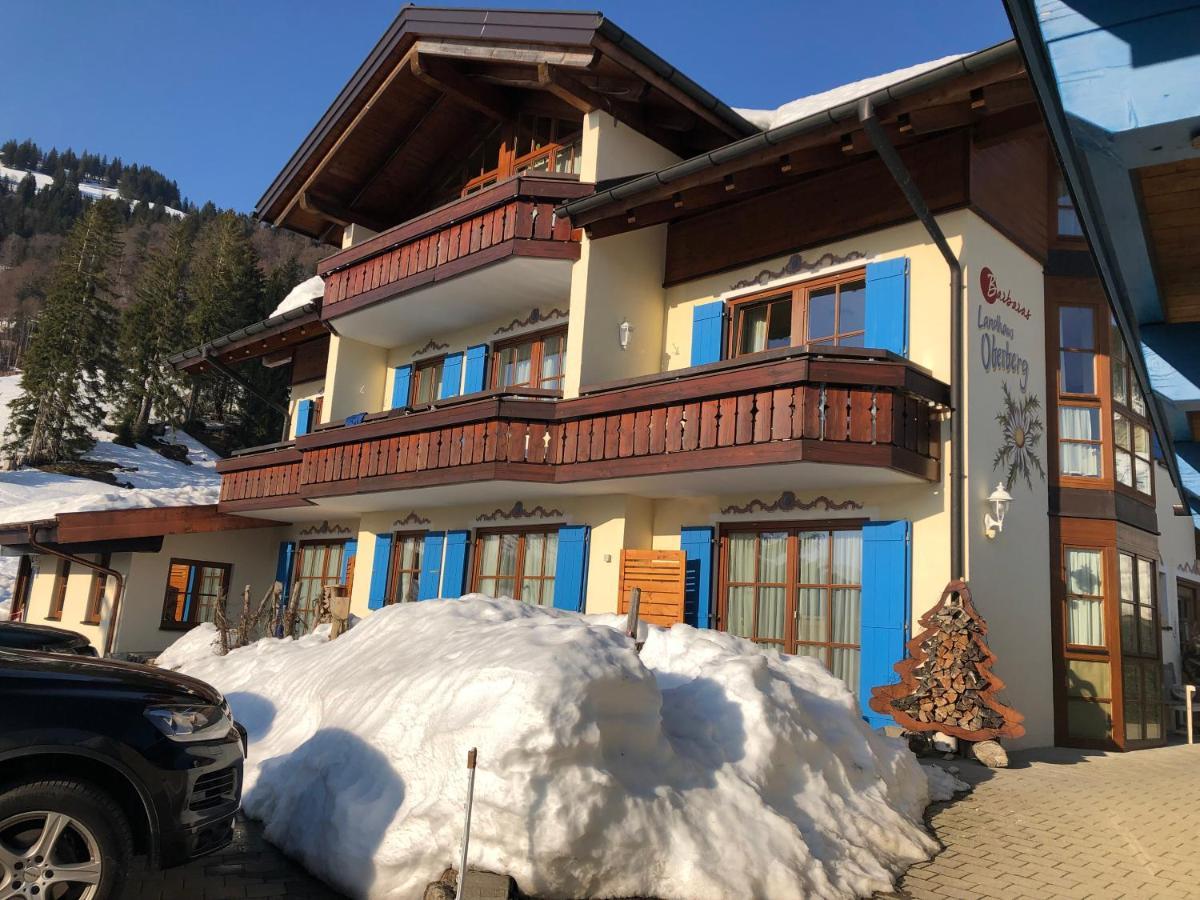 Gemütliche Bergwiese, 2-raum, Separates Schlafzimmer, Schönen Balkon Oder Terrasse, Komfort Ausstattung, Ruhige Lage, Kostenfrei Wlan, Sauna Im Landhaus, Brötchenservice, Parkplatz Kostenfrei, Hunde Auf Anfrage, Tankstelle Für E-autos