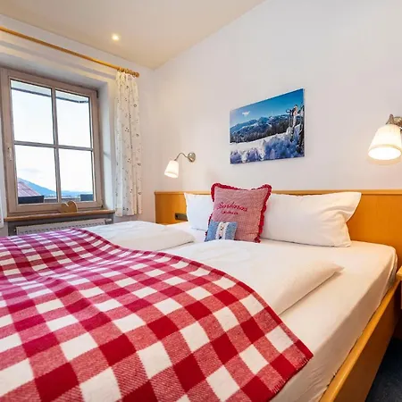 Gemütliche Ferienwohnung Bergwiese, 2-Raum, separates Schlafzimmer, schönen Balkon oder Terrasse, Komfort Ausstattung, ruhige Lage, kostenfrei WLAN, Sauna im Landhaus, Brötchenservice, Parkplatz kostenfrei, Hunde auf Anfrage, Tankstelle für E-Autos Balderschwang Exterior foto