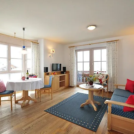 Gemütliche Ferienwohnung Bergwiese, 2-Raum, separates Schlafzimmer, schönen Balkon oder Terrasse, Komfort Ausstattung, ruhige Lage, kostenfrei WLAN, Sauna im Landhaus, Brötchenservice, Parkplatz kostenfrei, Hunde auf Anfrage, Tankstelle für E-Autos Balderschwang Exterior foto