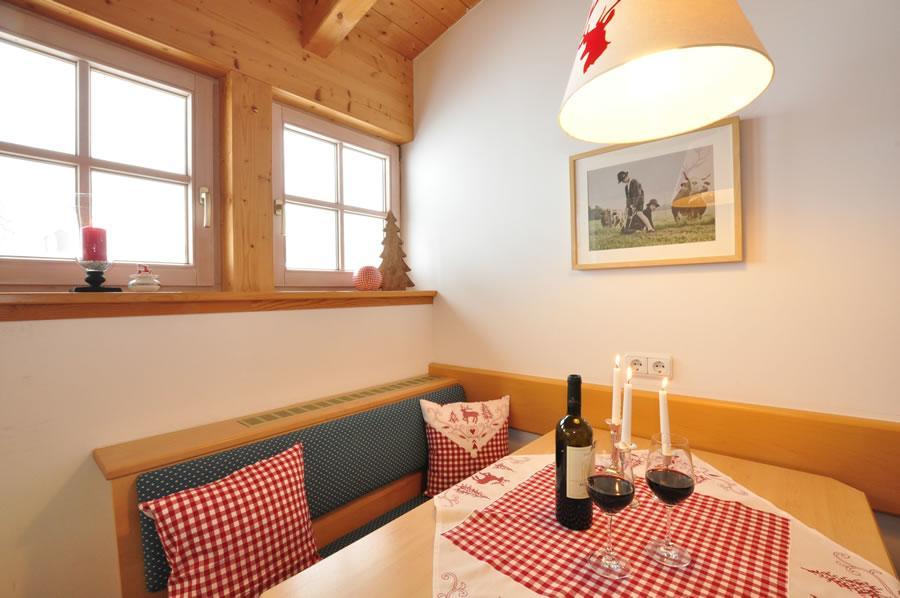 Gemütliche Bergwiese, 2-raum, Separates Schlafzimmer, Schönen Balkon Oder Terrasse, Komfort Ausstattung, Ruhige Lage, Kostenfrei Wlan, Sauna Im Landhaus, Brötchenservice, Parkplatz Kostenfrei, Hunde Auf Anfrage, Tankstelle Für E-autos